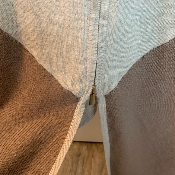 Tan/cream sweater - Picture 4 of 4